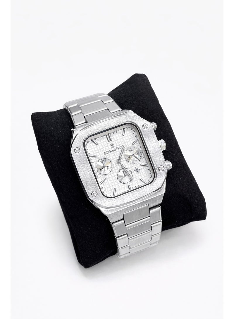 ساعة أوديمار بيغيه الرجالية كوارتز كرونوغراف بميناء فضي وسوار من الفولاذ المقاوم للصدأ